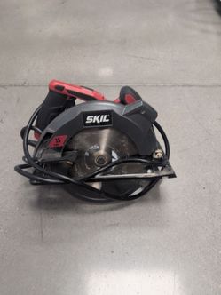SKIL 15 Amp Circular Saw