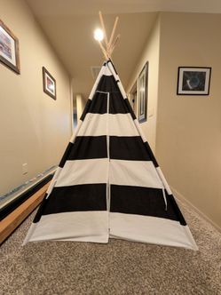 Kids Play Teepee Tent Black and White