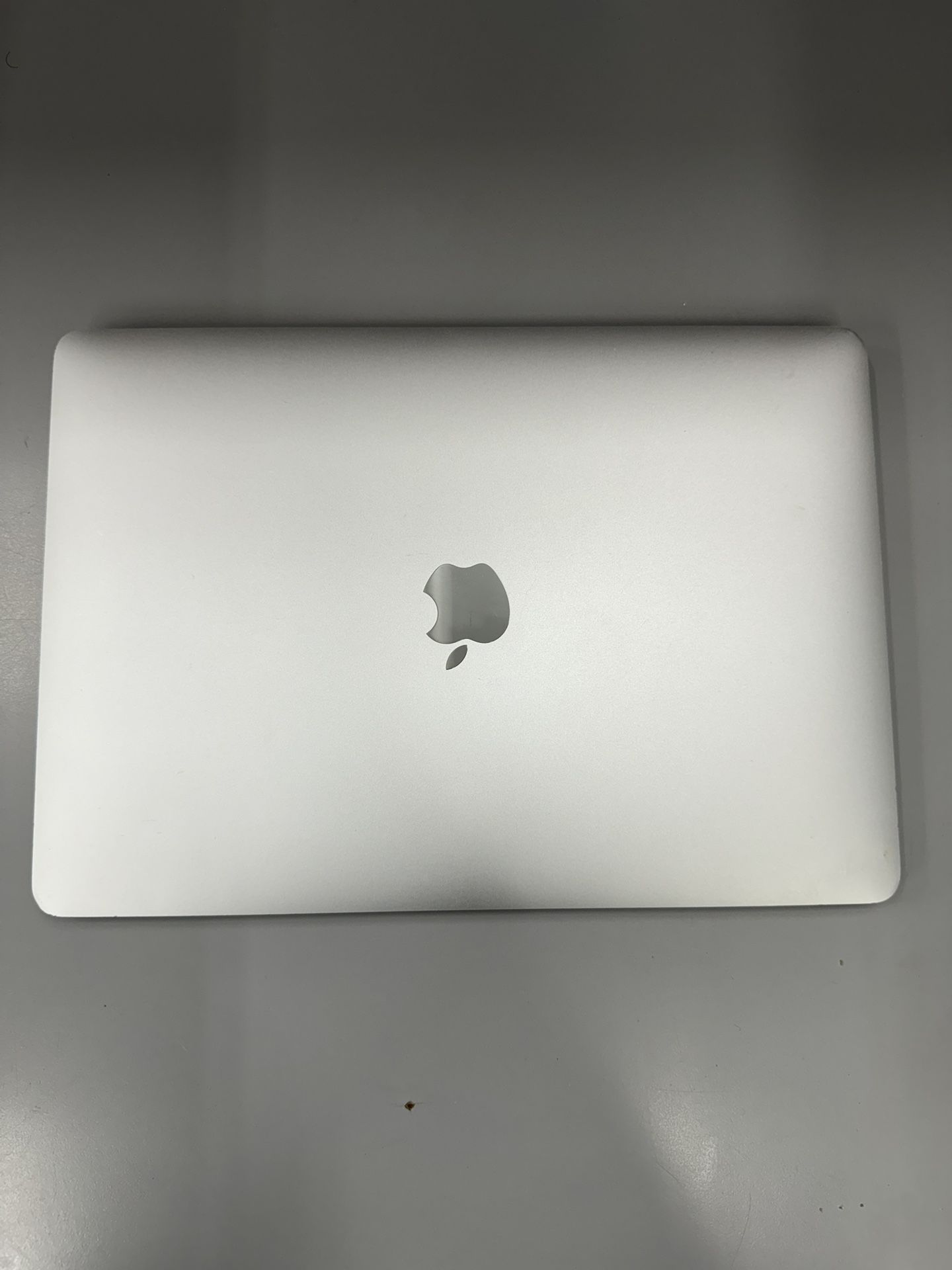 MacBook M1 2020 FOR PARTS (PLEASE READ POST)