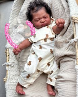 Tedeo – Full Body Silicone Reborn Baby Boy Doll