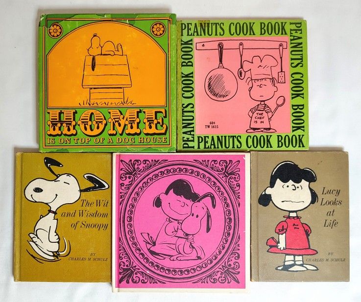 Peanuts Charlie Brown Vintage Small Book Lot of 5 Hallmark Scholastic Book