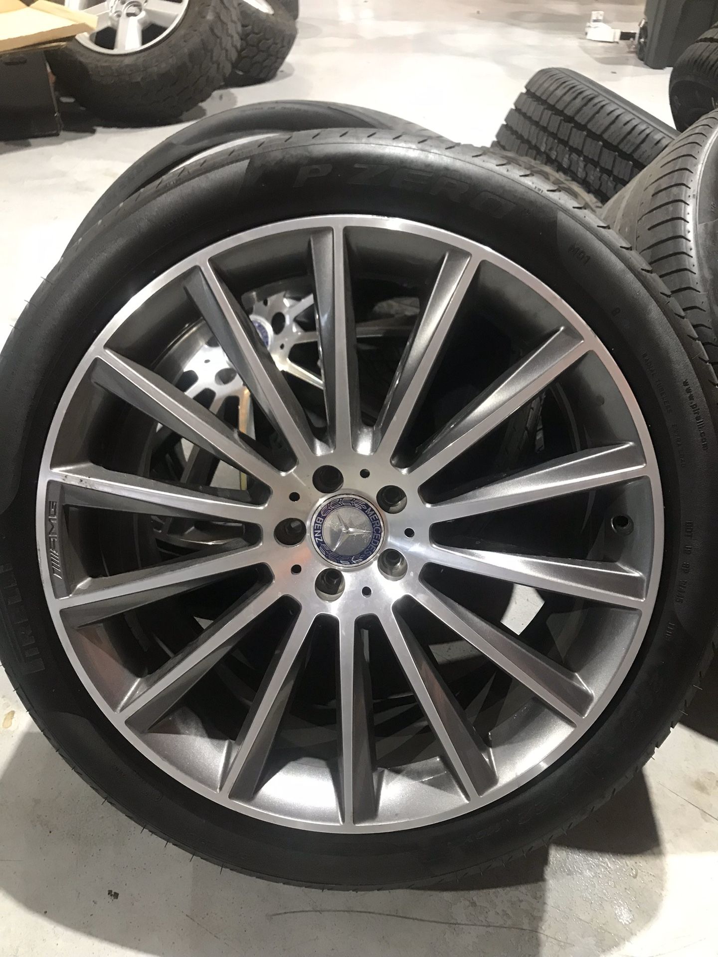 Rims and tire Mercedes gle450