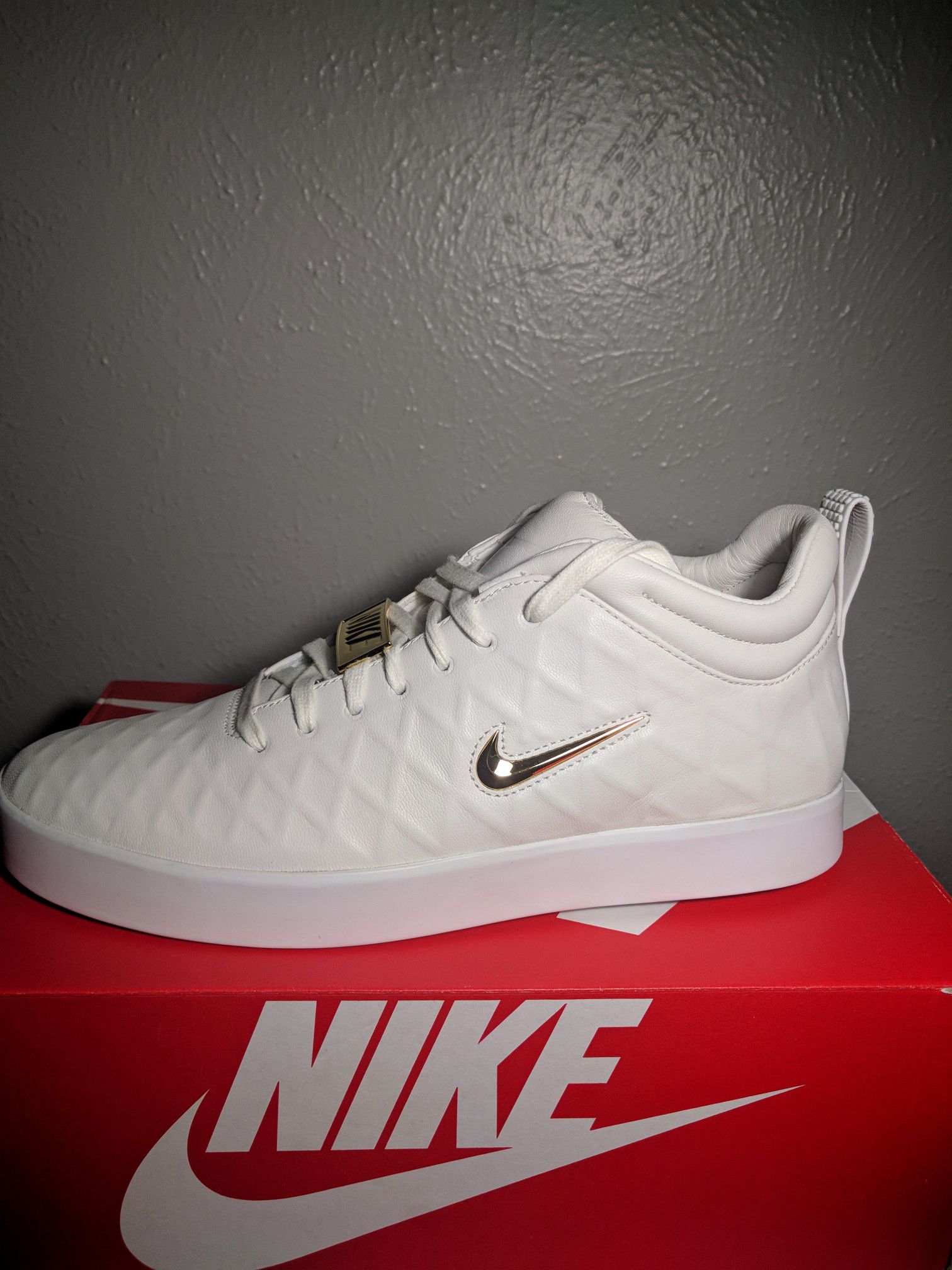Nike Tiempo '17 Shoes/Sneakers. Size 10.5 for Sale in Richardson, TX - OfferUp