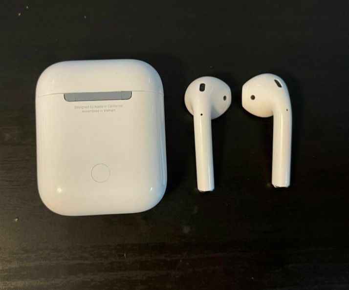 Airpods (Gen 2)