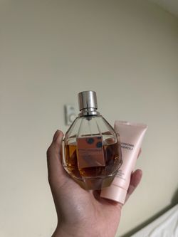 VIKTOR&ROLF Flowerbomb Eau de Parfum 3.4oz