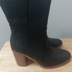 Torrid - New Mid Calf Black Heel Boot  9 Wide Calf Boot 