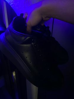 Alexander mqueens size 7 in men no box