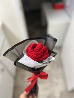Crochet Rose Bouquet