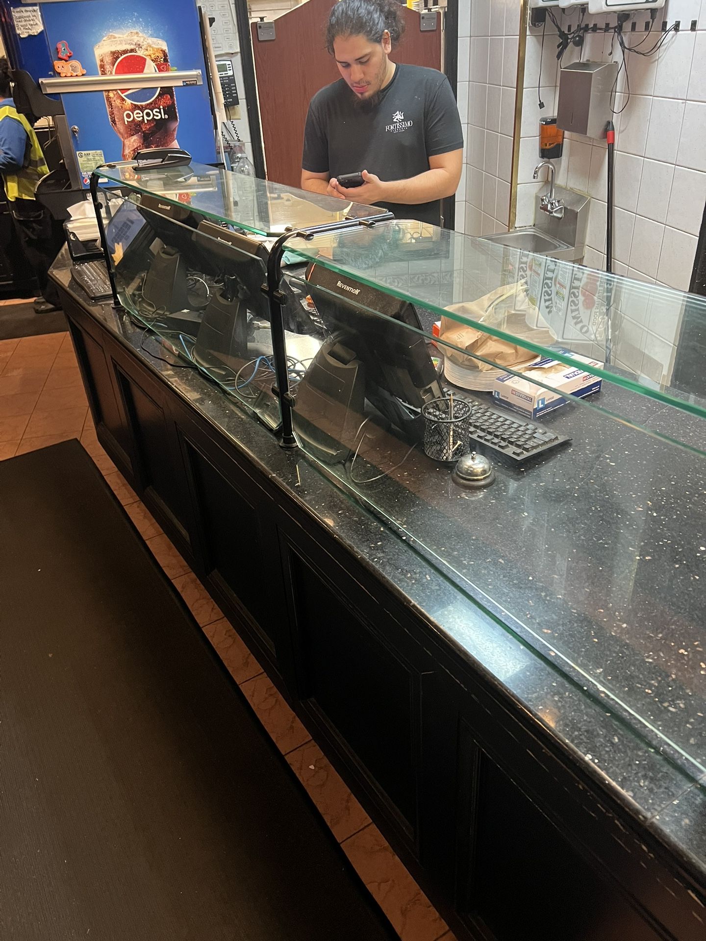 Pizzeria Sneeze Guard