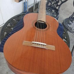 Beautiful Crispy Sound Plays Great