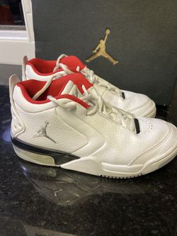 Jordan YOUTH bball Shoes Size 4.5