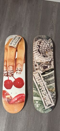 Supreme skateboard NEW