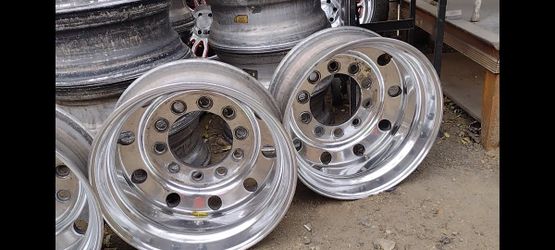 4 Standard Wheels Or Capuchun. 200$ Each