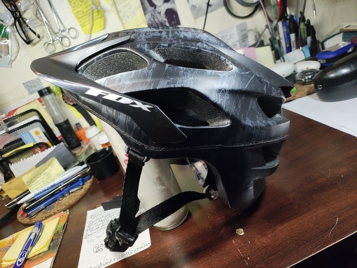 FOX BLACK RACING SPEED FRAME BIKE HELMET