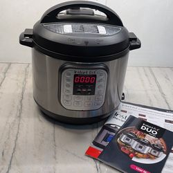 Instant Pot  Electric Pressure Cooker IP – DUO60 V3 ( Excellent Condition)