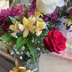 Mother’s Day Flower Arrangements 