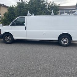 2016 GMC Savana