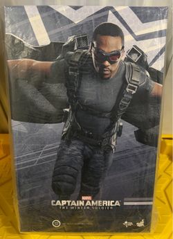 Hot Toys Falcon