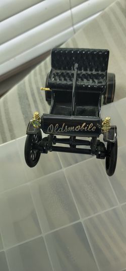 Die-cast model Oldsmobile