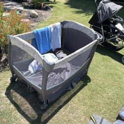 Pop Up Bassinets Stroller And Football Chair