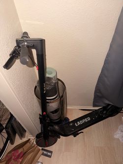 Electric scooter with charger