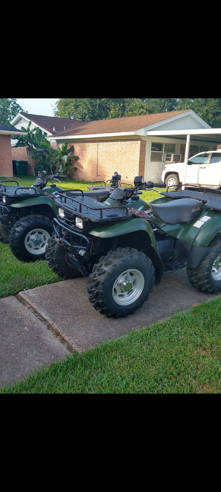 2 Kawasaki 300 4x4 2001  