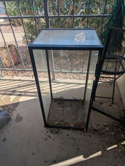 50 Gallon Fish Tank with Top.