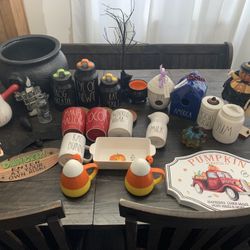 Please See Add $90.  Pick Up Asap Must Take All Rae Dunn Plus Extras 