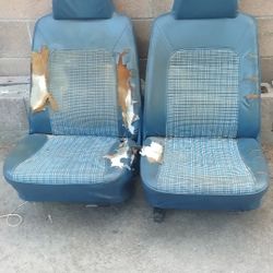 Upholstery broken Seats
