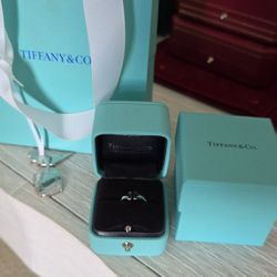 Tiffany & Co T Wire Ring Diamond White Gold 750 Size 7 New South Box And Bag