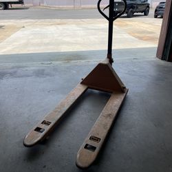 Pallet Jack 