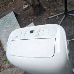 Toshiba 10,000 BTU portable air conditioner