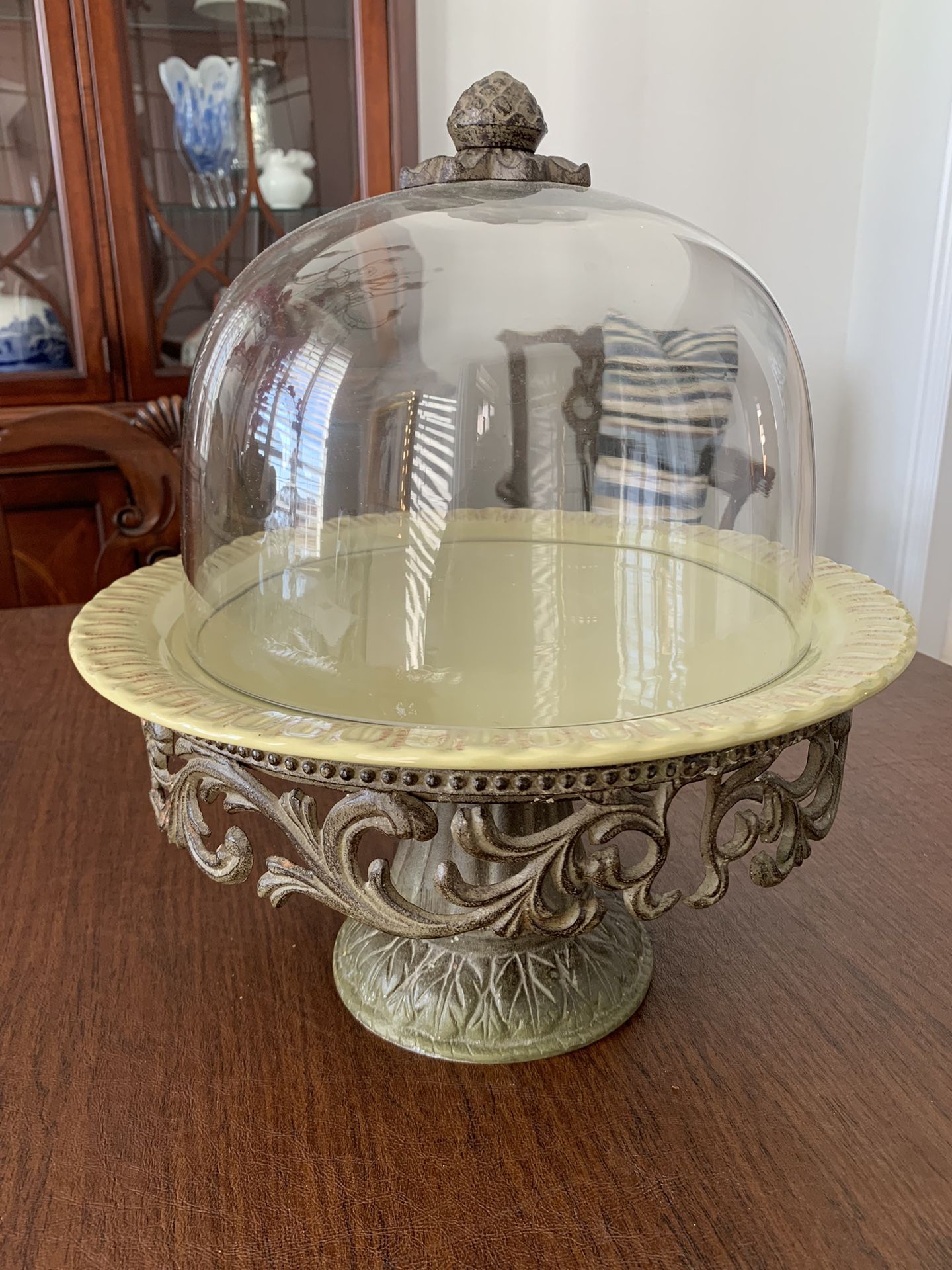 Gracious Goods Cake Stand, Plate And Glass Dome