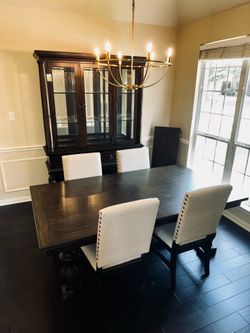 10 Piece Dining Room Set - PICK UP TODAY IN MESA!!!