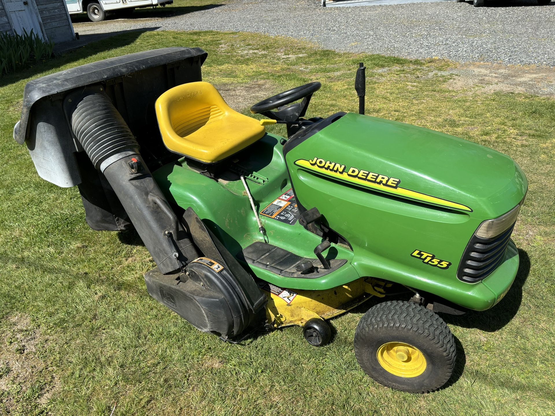 John Deere LT155 Lawn Tractor With Blower Grass Catcher