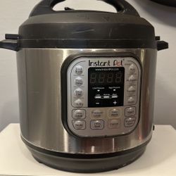 Like New! Instant Pot Slow Cooker Pressure Cooker
