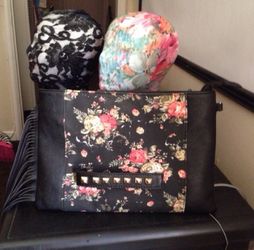 Floral clutch
