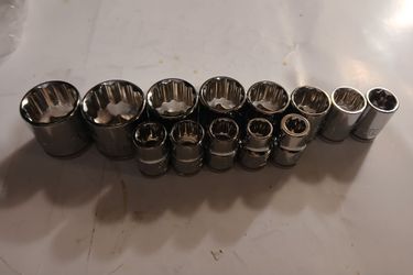 STANDARD SOCKETS