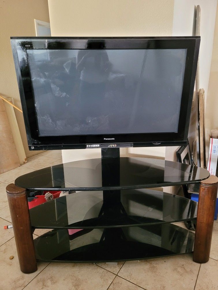 TV stand With TV