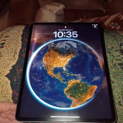 Apple iPad Pro 12.9 4th Gen Read Description 