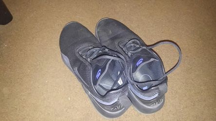 Nikes size 9.5