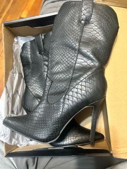 Woman heels size 8