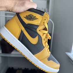 Jordan 1 Retro High Pollen 7.5
