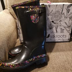 Size 7-7.5 Rain Boots