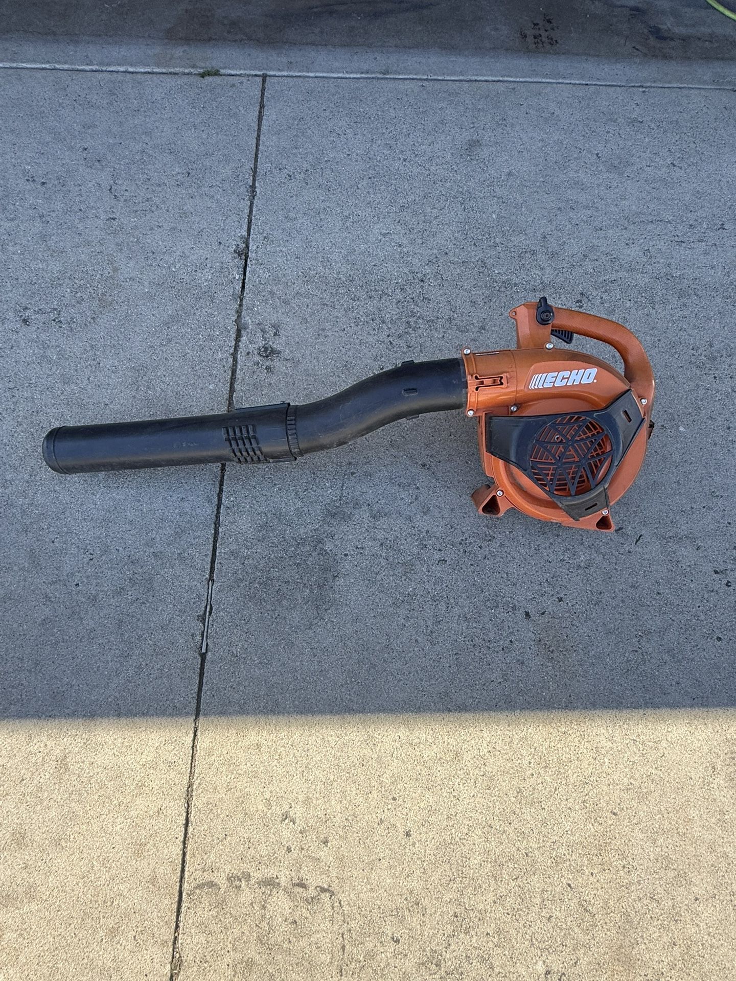 Echo leaf blower