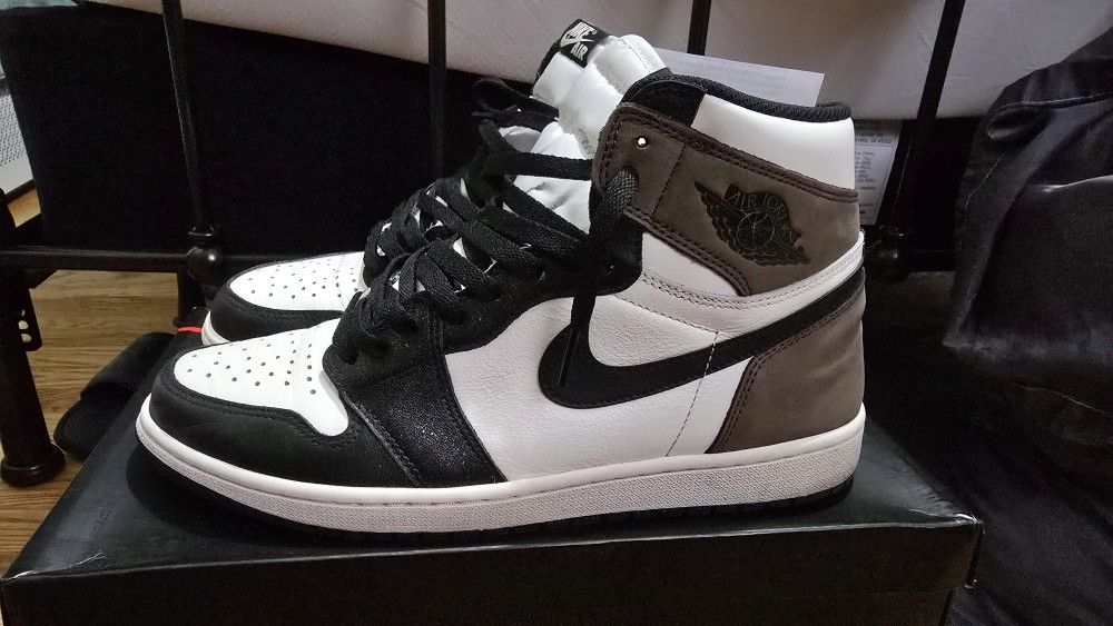 Air Jordan 1 MOCHA