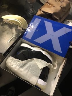 Air Jordan 11 Retro Black /varsity Royal White SZ 7