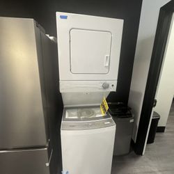 Brand New whirlpool Stackable