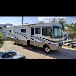 2004 Fleetwood Bounder