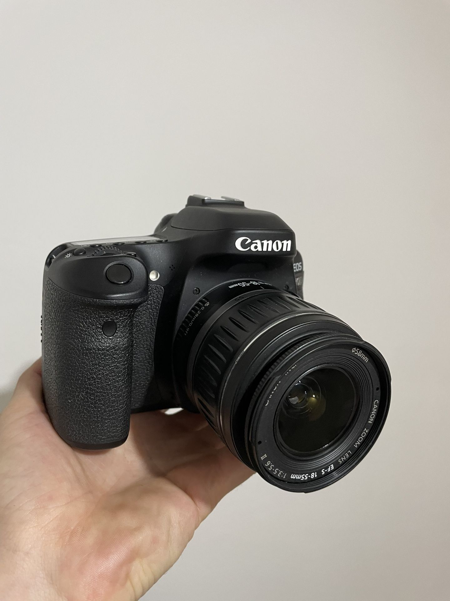 Canon 80D + 18-55 mm lens (like new)